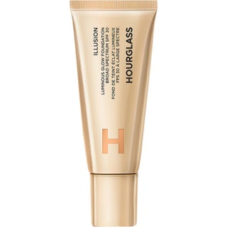 Hourglass Illusion Luminous Glow Foundation