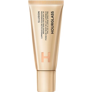Hourglass Illusion Luminous Glow Foundation