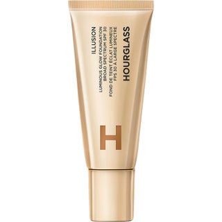 Hourglass Illusion Luminous Glow Foundation