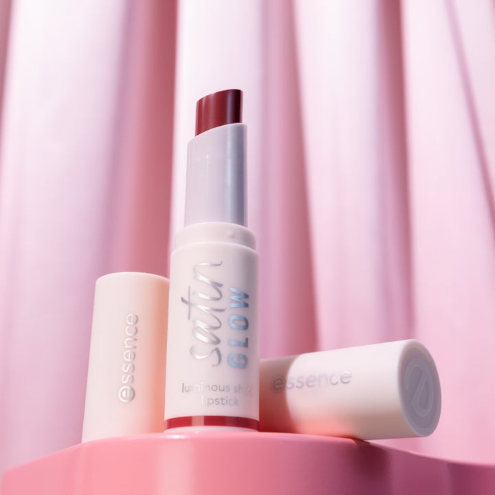 Satin Glow Luminous Shine Lipstick