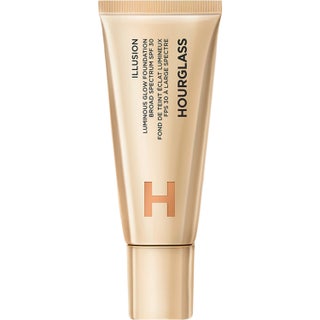 Hourglass Illusion Luminous Glow Foundation