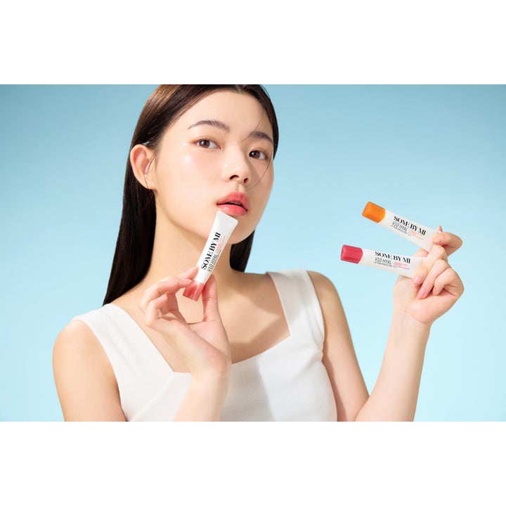 V10 Hyal Lip Protector SPF15