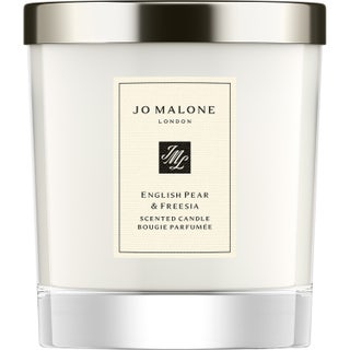 Jo Malone London English Pear & Freesia Scented Classic Candle