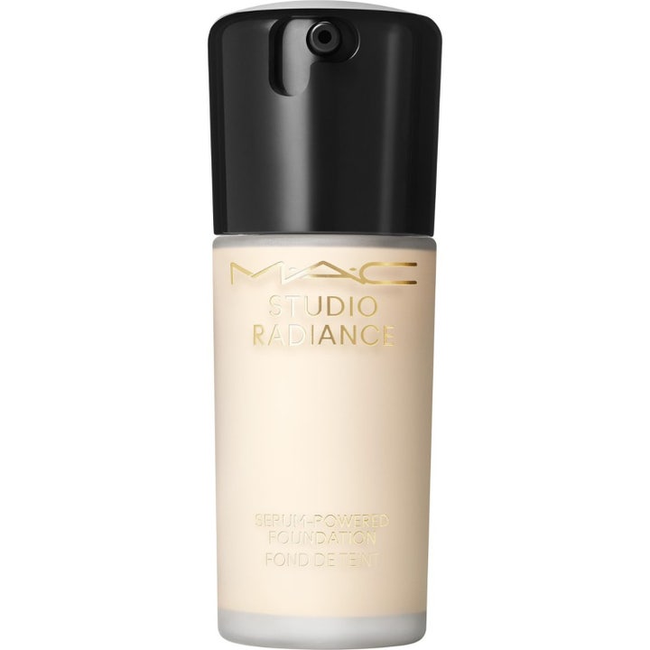 Studio Radiance Serum-Powered Foundation