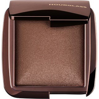 Hourglass Ambient Lighting Powder Transcendent Light